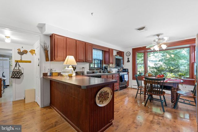 307 PINE RUN RD, Doylestown, PA 18901