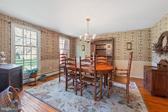 307 PINE RUN RD, Doylestown, PA 18901