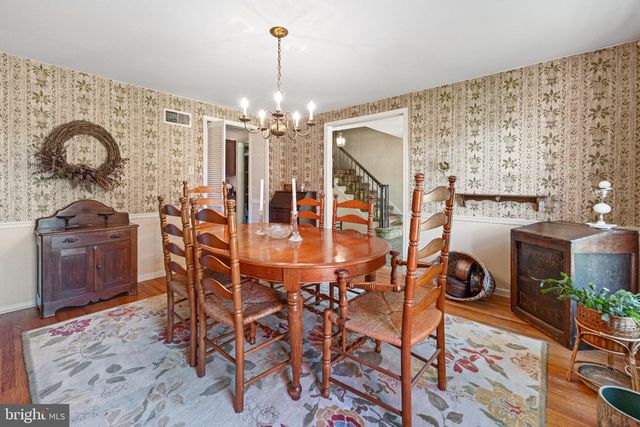 307 PINE RUN RD, Doylestown, PA 18901