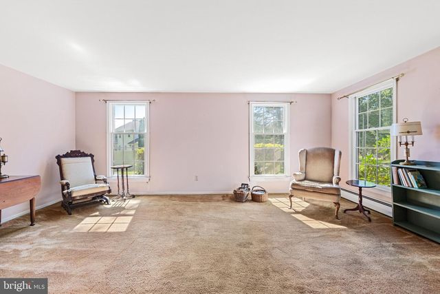 307 PINE RUN RD, Doylestown, PA 18901