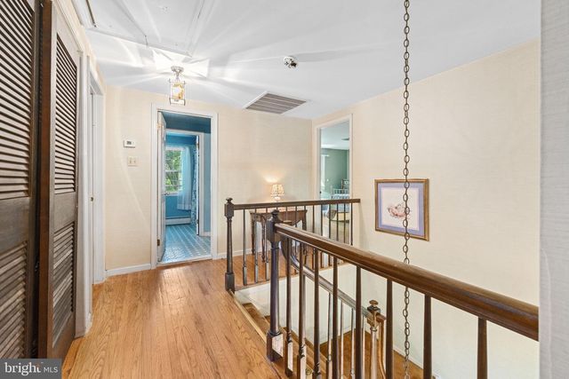 307 PINE RUN RD, Doylestown, PA 18901