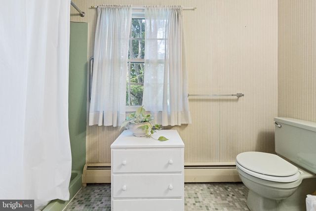 307 PINE RUN RD, Doylestown, PA 18901