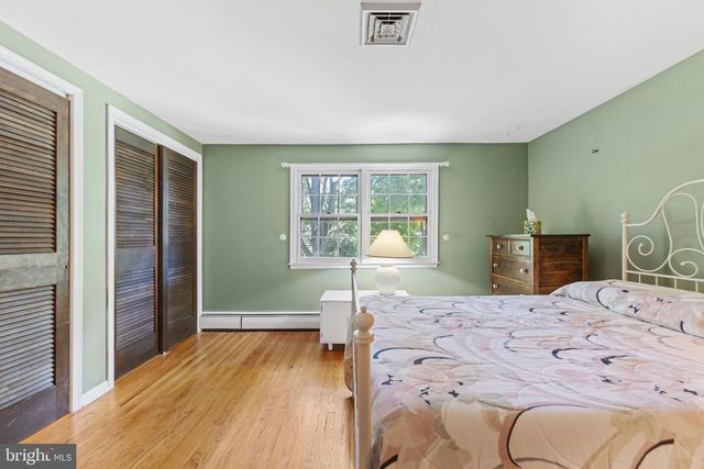 307 PINE RUN RD, Doylestown, PA 18901
