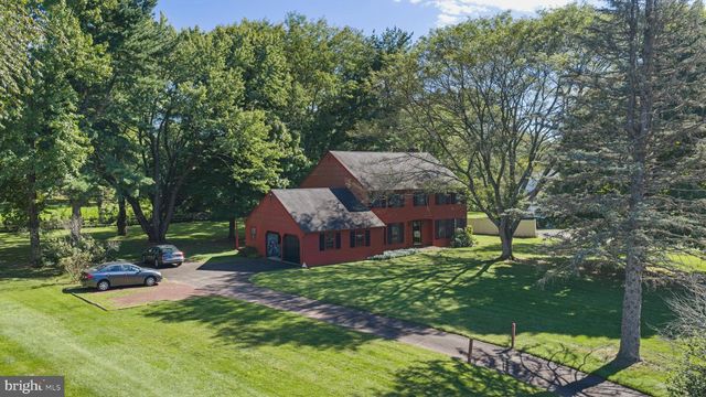 307 PINE RUN RD, Doylestown, PA 18901