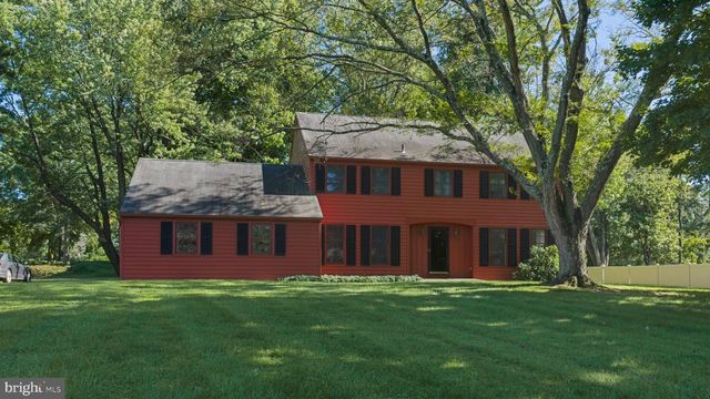 307 PINE RUN RD, Doylestown, PA 18901