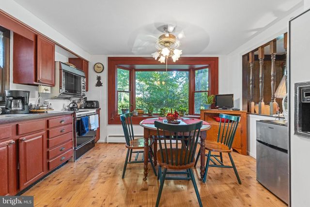 307 PINE RUN RD, Doylestown, PA 18901