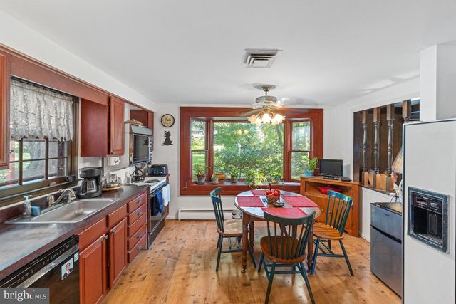 307 PINE RUN RD, Doylestown, PA 18901