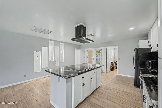 6056 N 30TH Avenue, Phoenix, AZ 85017