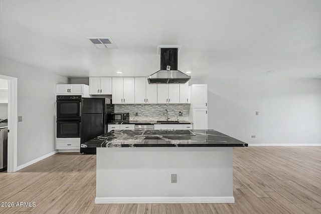 6056 N 30TH Avenue, Phoenix, AZ 85017