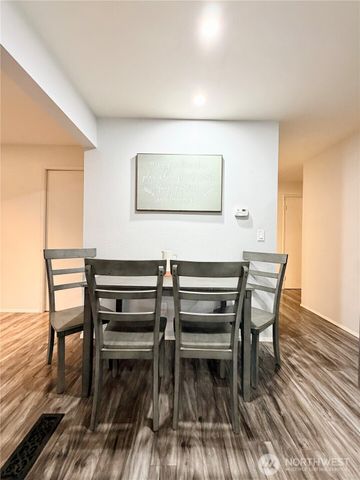 18902 133rd Place SE, Renton, WA 98058