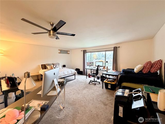 18902 133rd Place SE, Renton, WA 98058