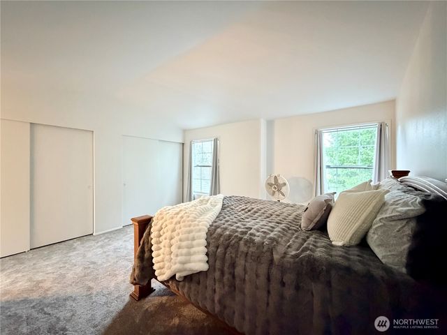 18902 133rd Place SE, Renton, WA 98058