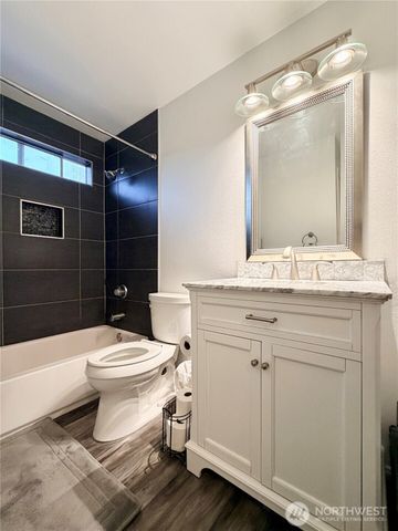 18902 133rd Place SE, Renton, WA 98058