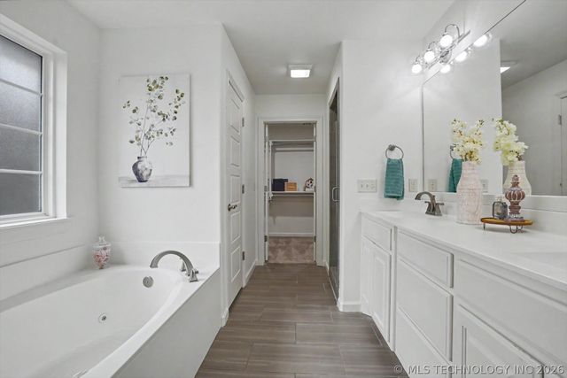 515 W 128th Street S, Jenks, OK 74037