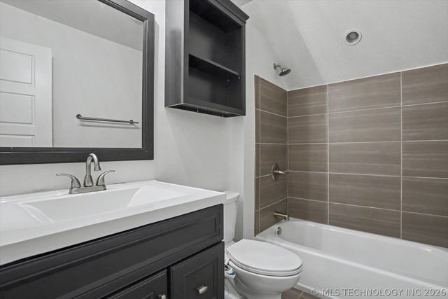 515 W 128th Street S, Jenks, OK 74037