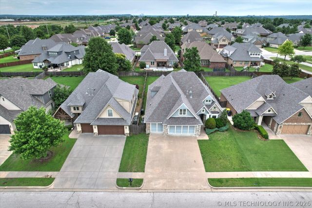 515 W 128th Street S, Jenks, OK 74037