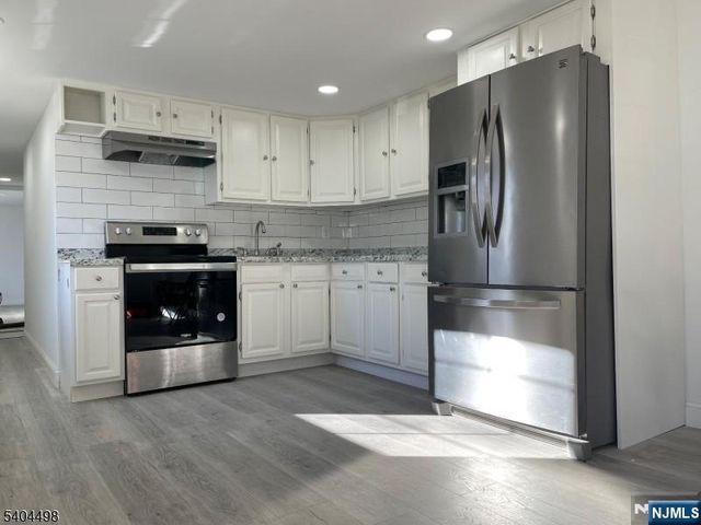 18 5th Street, Wayne, NJ 07470