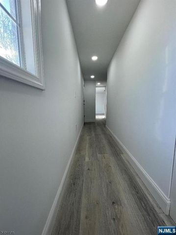 18 5th Street, Wayne, NJ 07470