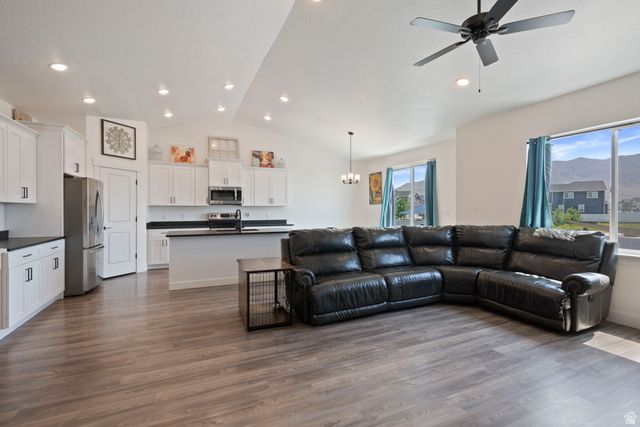 3492 N DELTA ST, Eagle Mountain, UT 84005