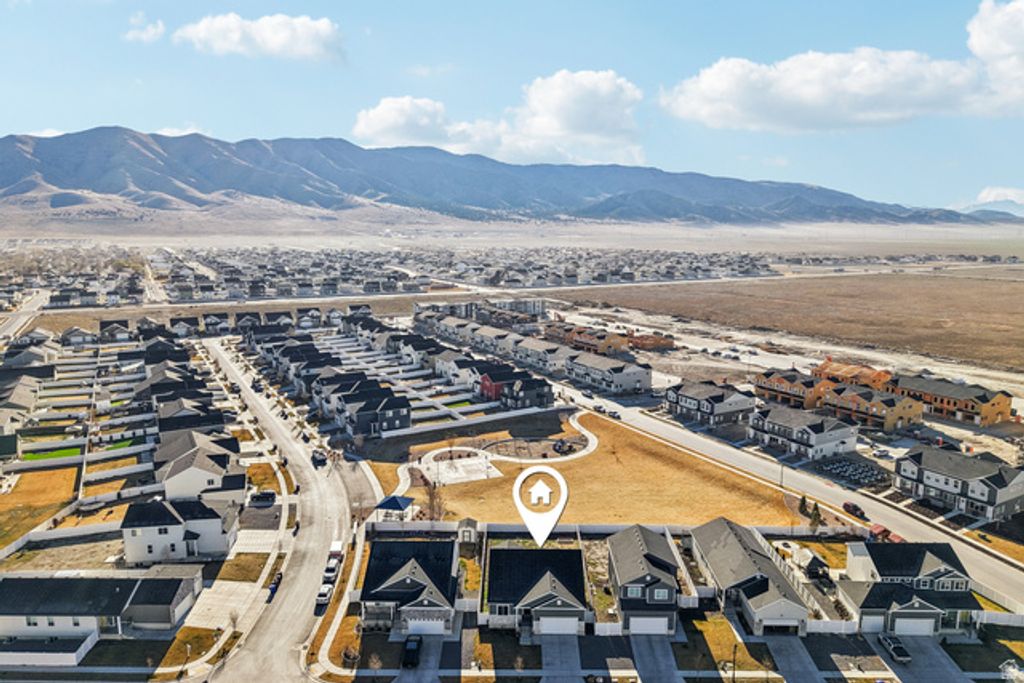 Image 31 of property listing at 3492 N DELTA ST, Eagle Mountain, UT 84005