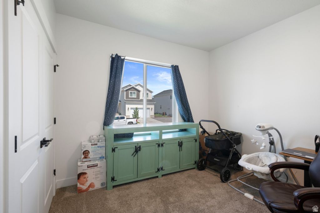 Image 8 of property listing at 3492 N DELTA ST, Eagle Mountain, UT 84005