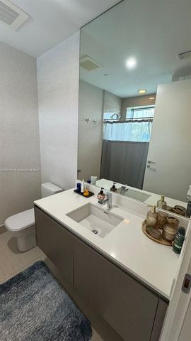 3250 NE 188th Street 204, Aventura, FL 33180