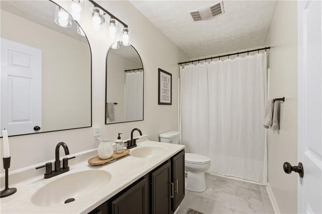 205 Cook Street, Alto, GA 30510
