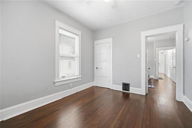 4136 Holly Street, Kansas City, MO 64111