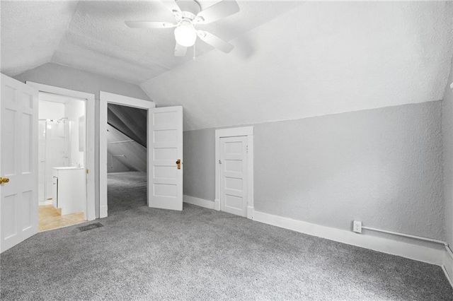 4136 Holly Street, Kansas City, MO 64111