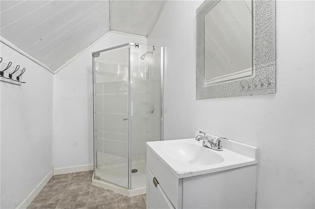 4136 Holly Street, Kansas City, MO 64111