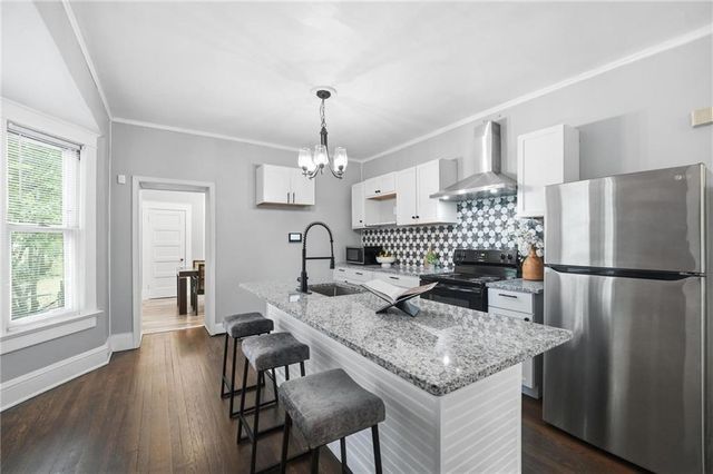 4136 Holly Street, Kansas City, MO 64111