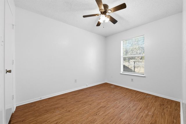 216 Pine Meadow Drive, Kennedale, TX 76060