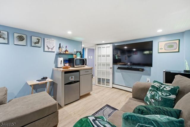 566 E Woodbridge Ave, Woodbridge Twp., NJ 07001