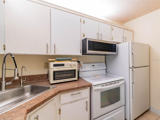3232 LAKE PINE WAY E F3, Tarpon Springs, FL 34688
