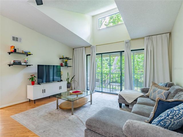 3232 LAKE PINE WAY E F3, Tarpon Springs, FL 34688