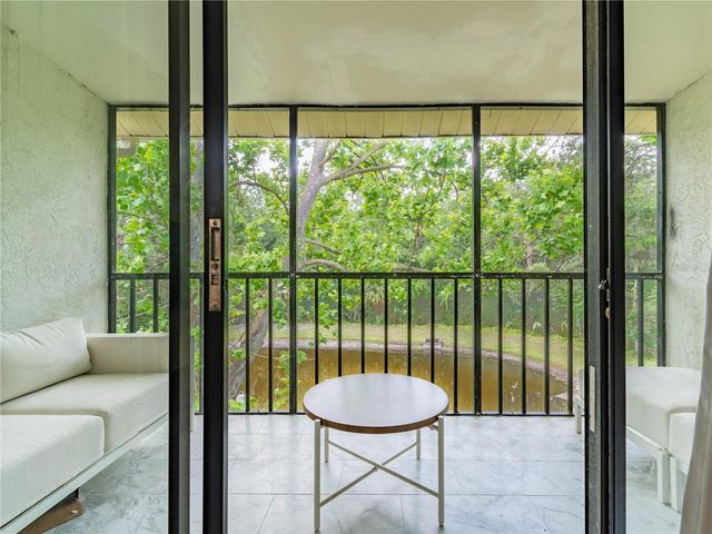 3232 LAKE PINE WAY E F3, Tarpon Springs, FL 34688