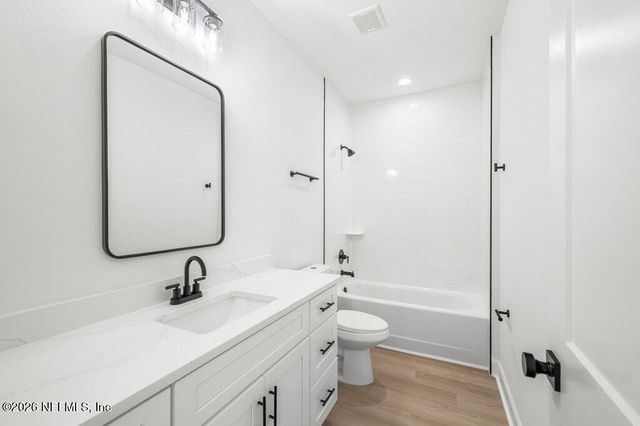 10993 N RUNWAY Circle, Glen St. Mary, FL 32040