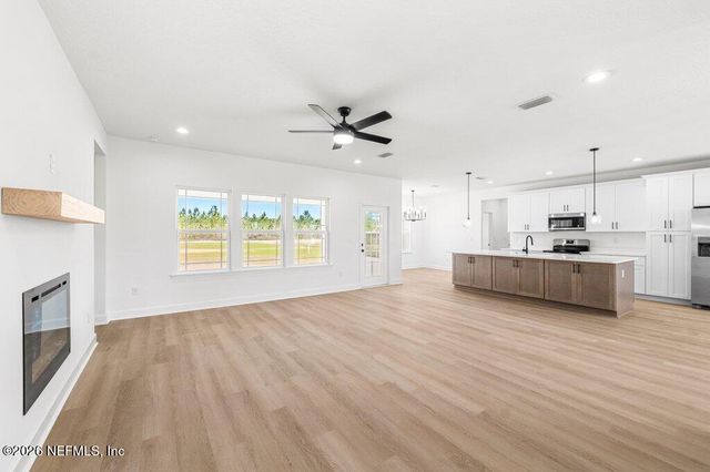 10993 N RUNWAY Circle, Glen St. Mary, FL 32040