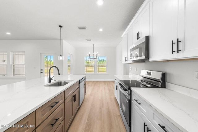 10993 N RUNWAY Circle, Glen St. Mary, FL 32040