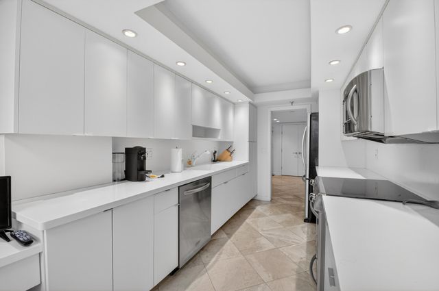 20090 Boca West Drive 338, Boca Raton, FL 33434