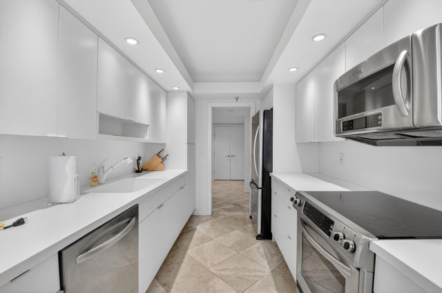 20090 Boca West Drive 338, Boca Raton, FL 33434