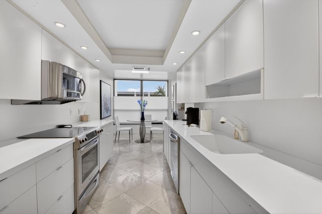 20090 Boca West Drive 338, Boca Raton, FL 33434