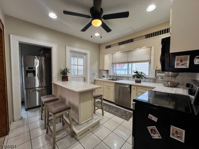 56 Hillside Ter, Irvington Twp., NJ 07111