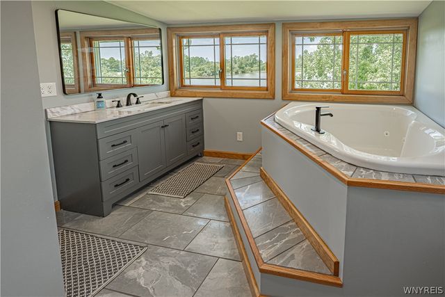 2820 Albright Road, Lewiston, NY 14131