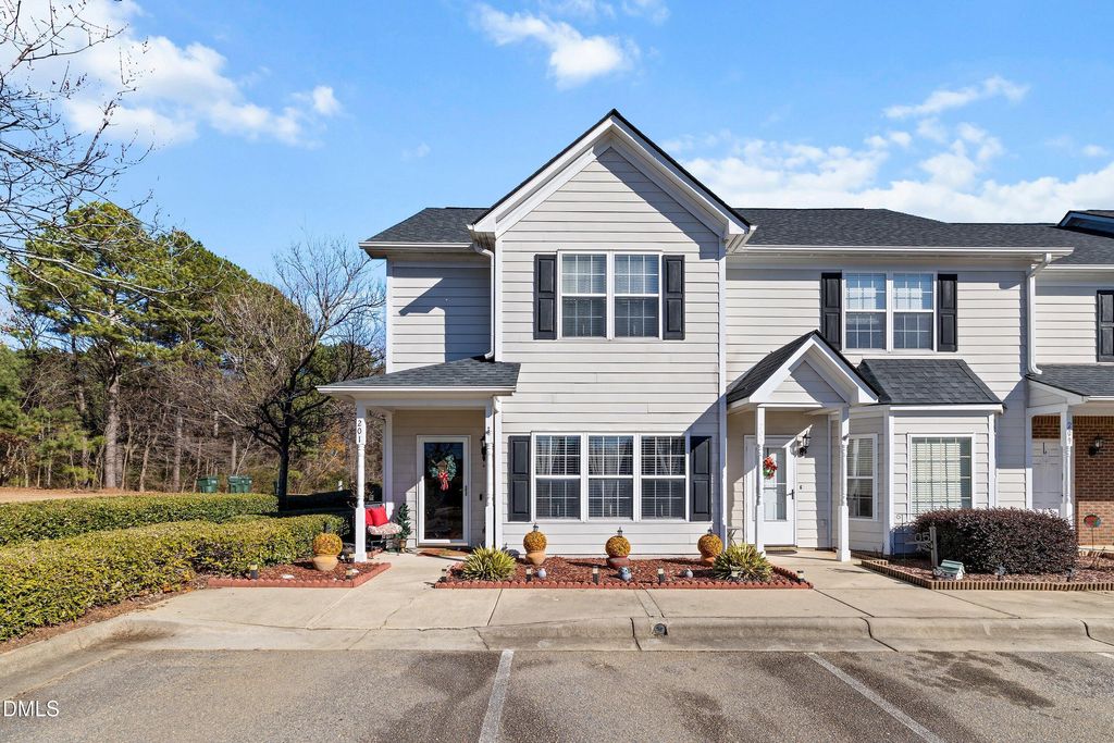 201 Dairy Road, Clayton, NC 27520