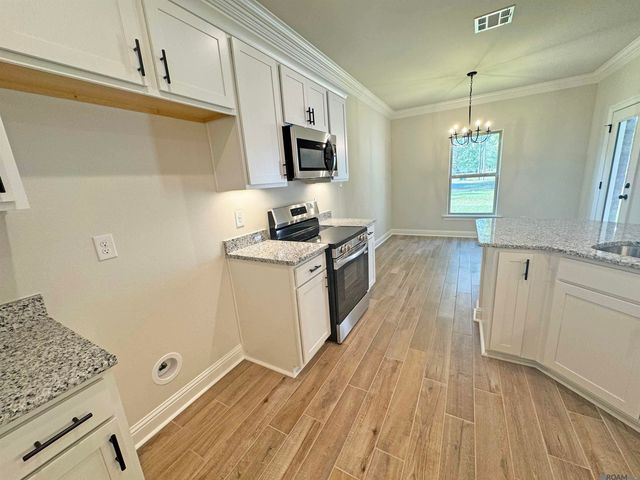 25669 Tarver Dr, Denham Springs, LA 70726