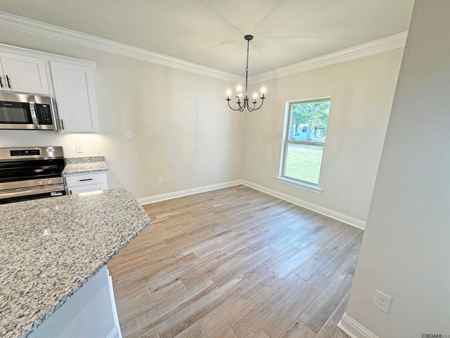 25669 Tarver Dr, Denham Springs, LA 70726