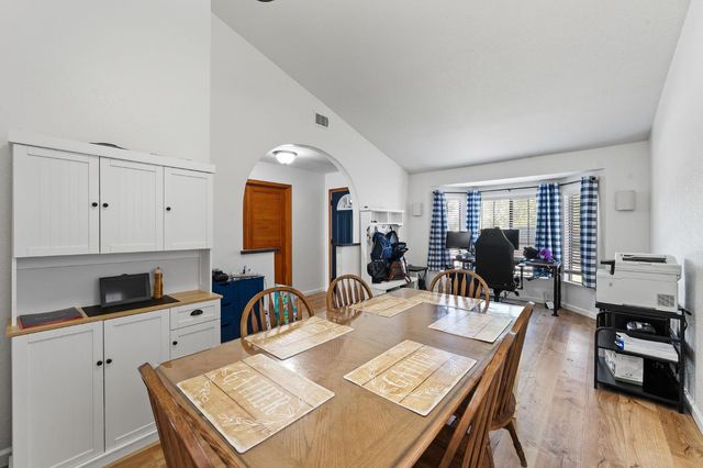 4300 San Juan Ave, Fair Oaks, CA 95628