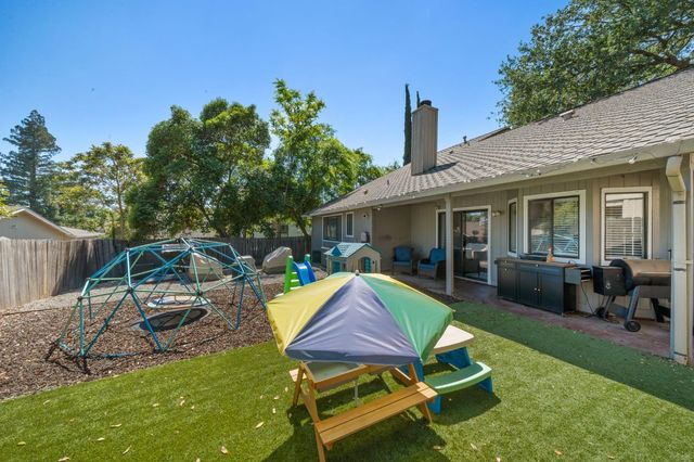 4300 San Juan Ave, Fair Oaks, CA 95628