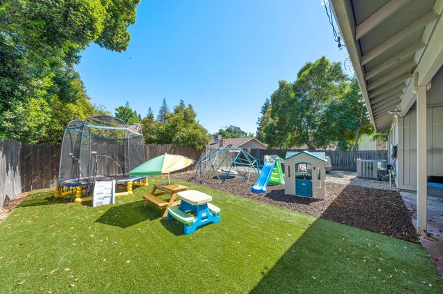 4300 San Juan Ave, Fair Oaks, CA 95628